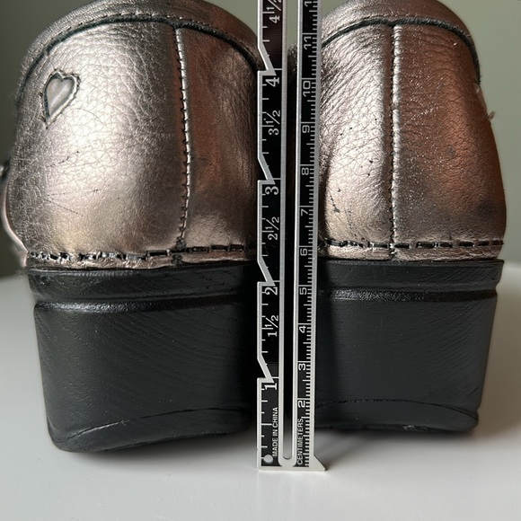 Nurse Mates Chelsea Pillowtop Metallic Leather Clogs Workwear Comfort Size 8 - Picture 14 of 17